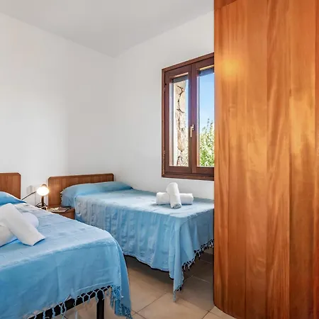 Le Della Cinta San Teodoro (Sardinia)